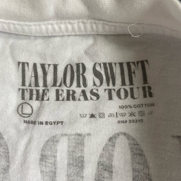 Authentic Taylor Smith Eras Tour TShirt Size Large Leg 1 of 2023 Tour - Picture 5 of 5